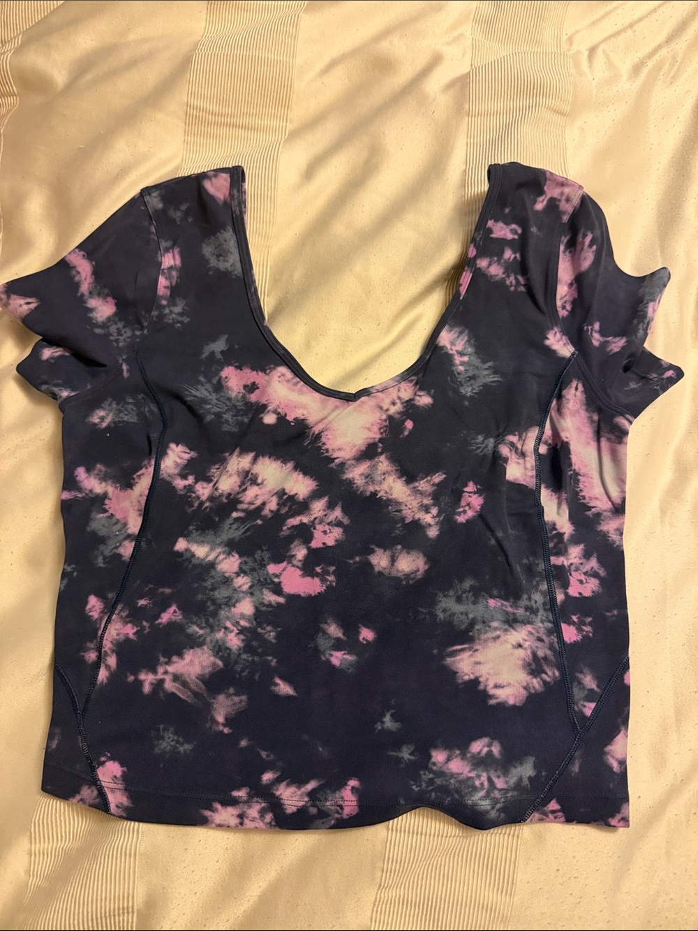 Lululemon. Women’s Short Sleeve Tie-Dye Scoop Neck Top - Pink & Navy
